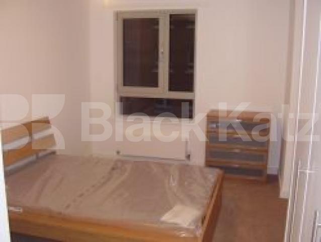 			2 Bedroom, 1 bath, 1 reception Flat			 Caronade Court, HOLLOWAY/ISLINGTON BORDERS N7